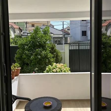 Kevi Apartment